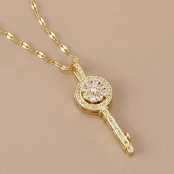 Victorian Ornate Cubic Zirconia, Spinning Key Glam Luxury, Gold plated Necklace - Picture 6 of 6